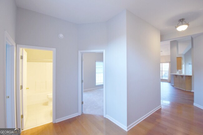 Foto del edificio - 219 Turnbridge Cir