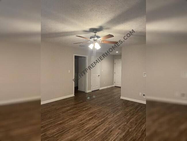 Building Photo - 1620 Josh Dr. Conway, AR 72034