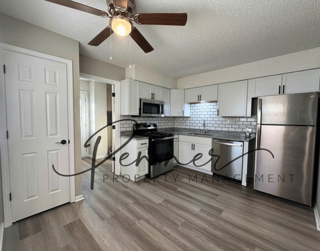 Building Photo - 105 SW 20th St