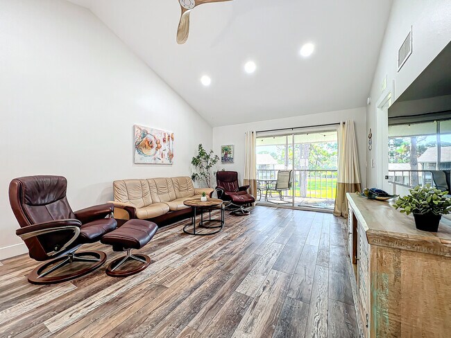 Foto del edificio - 1407 Pine Lake Dr