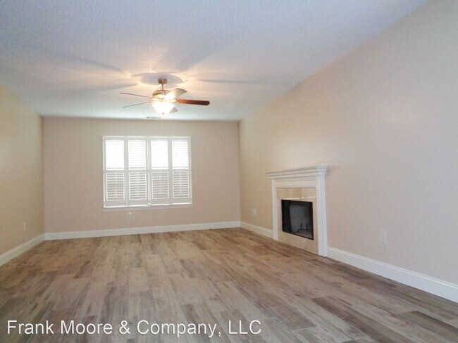 Building Photo - 3 br, 2 bath House - 10 St. Ives Drive