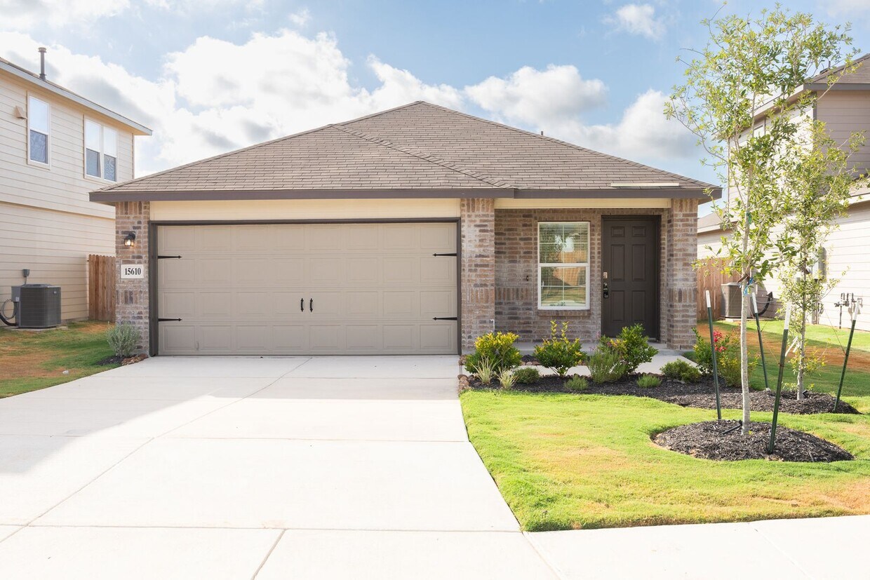 500 OFF FIRST MONTH RENT!! Brand New, T... House Rental in Von