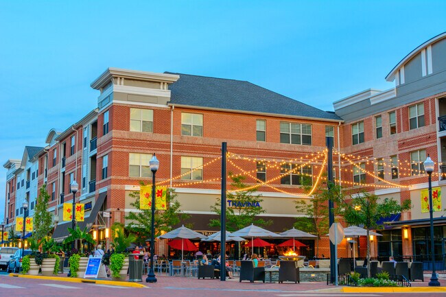 Foto del edificio - 1609 Village Market Blvd SE