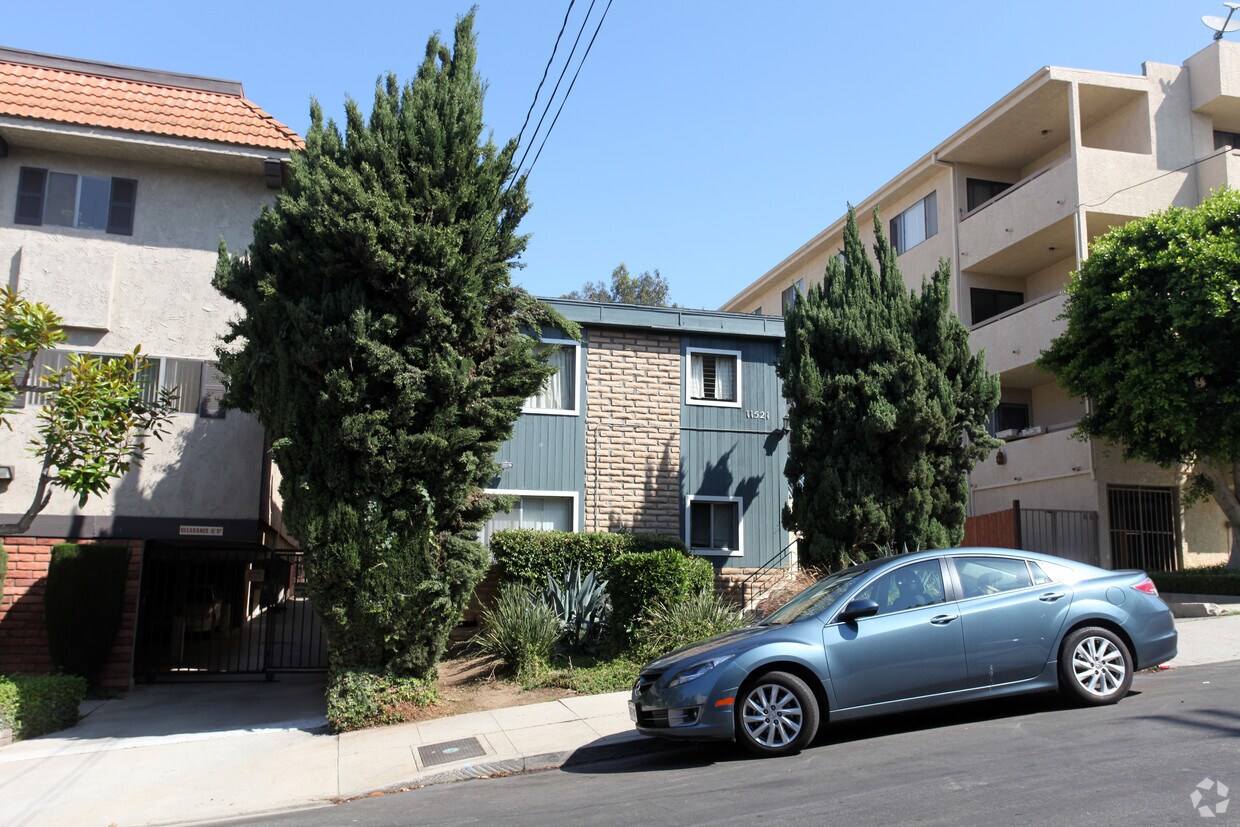 11521 Rochester Ave, Los Angeles, CA 90025 Apartments in Los Angeles