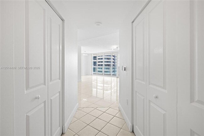 Foto del edificio - 1250 S Miami Ave