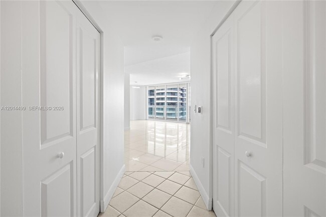 Building Photo - 1250 S Miami Ave