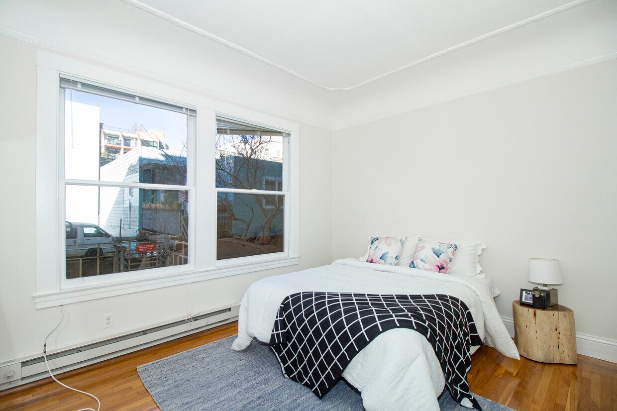 Foto principal - 466 14th St