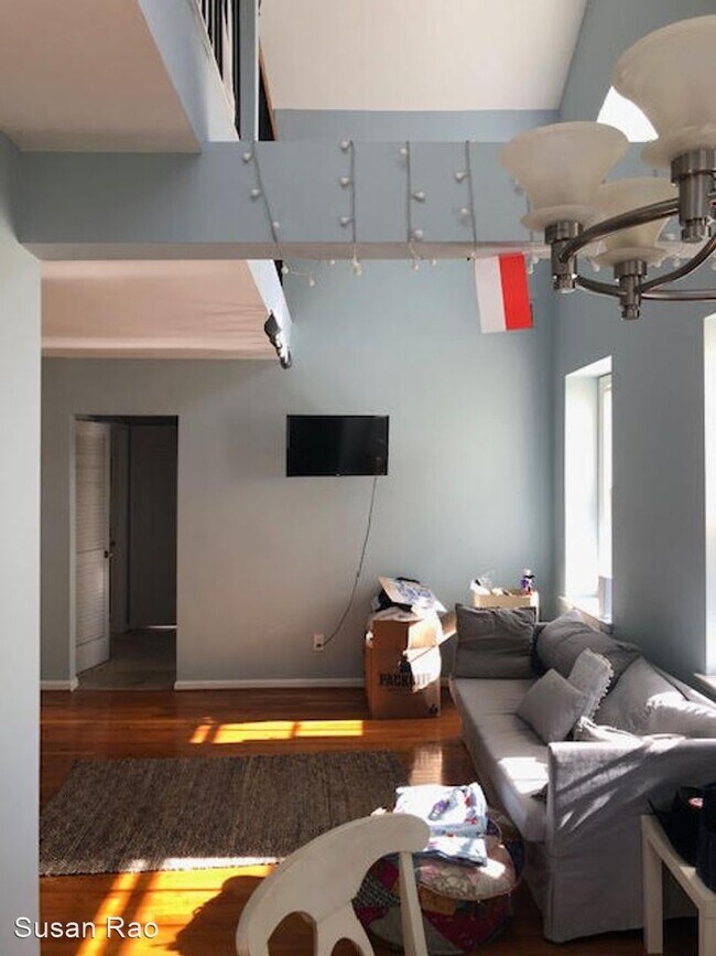 Building Photo - 3 br, 1 bath House - 3730 39th Street NW U...