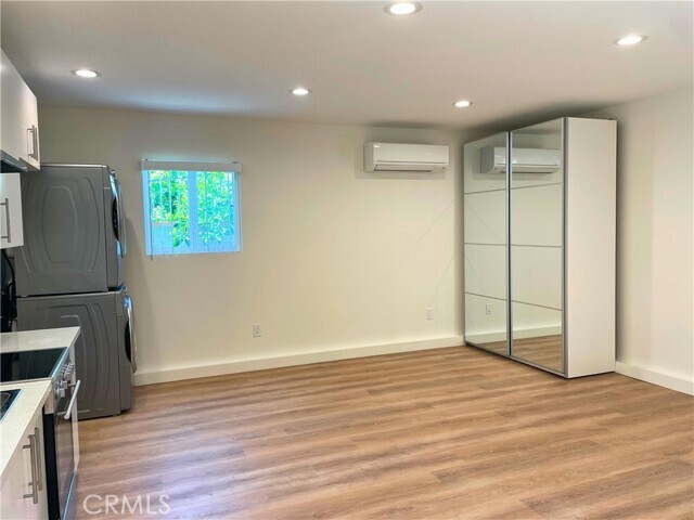 Foto del edificio - 8529 Wyngate St
