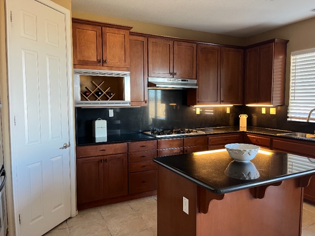 Building Photo - 37133 Kingcup Terrace