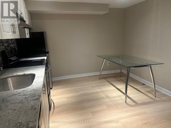 Photo du bâtiment - 216 Maple Sugar Ln