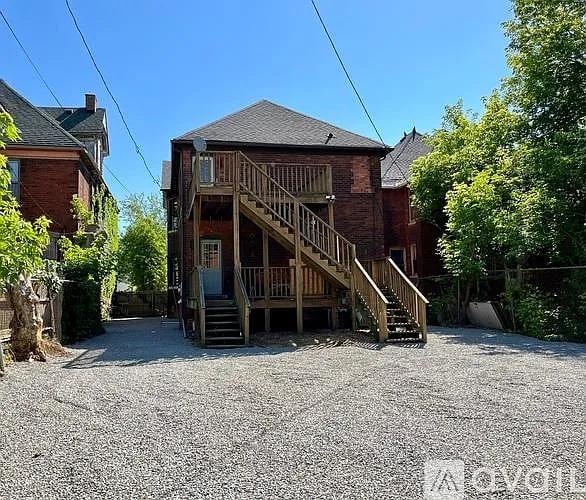 Foto del edificio - 4731 Trumbull St