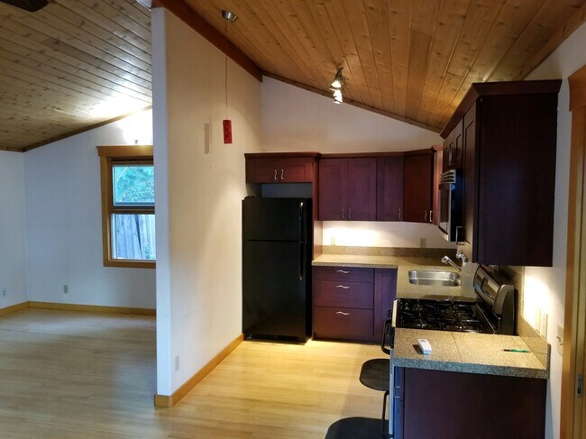 Foto del edificio - 740 N Pine St