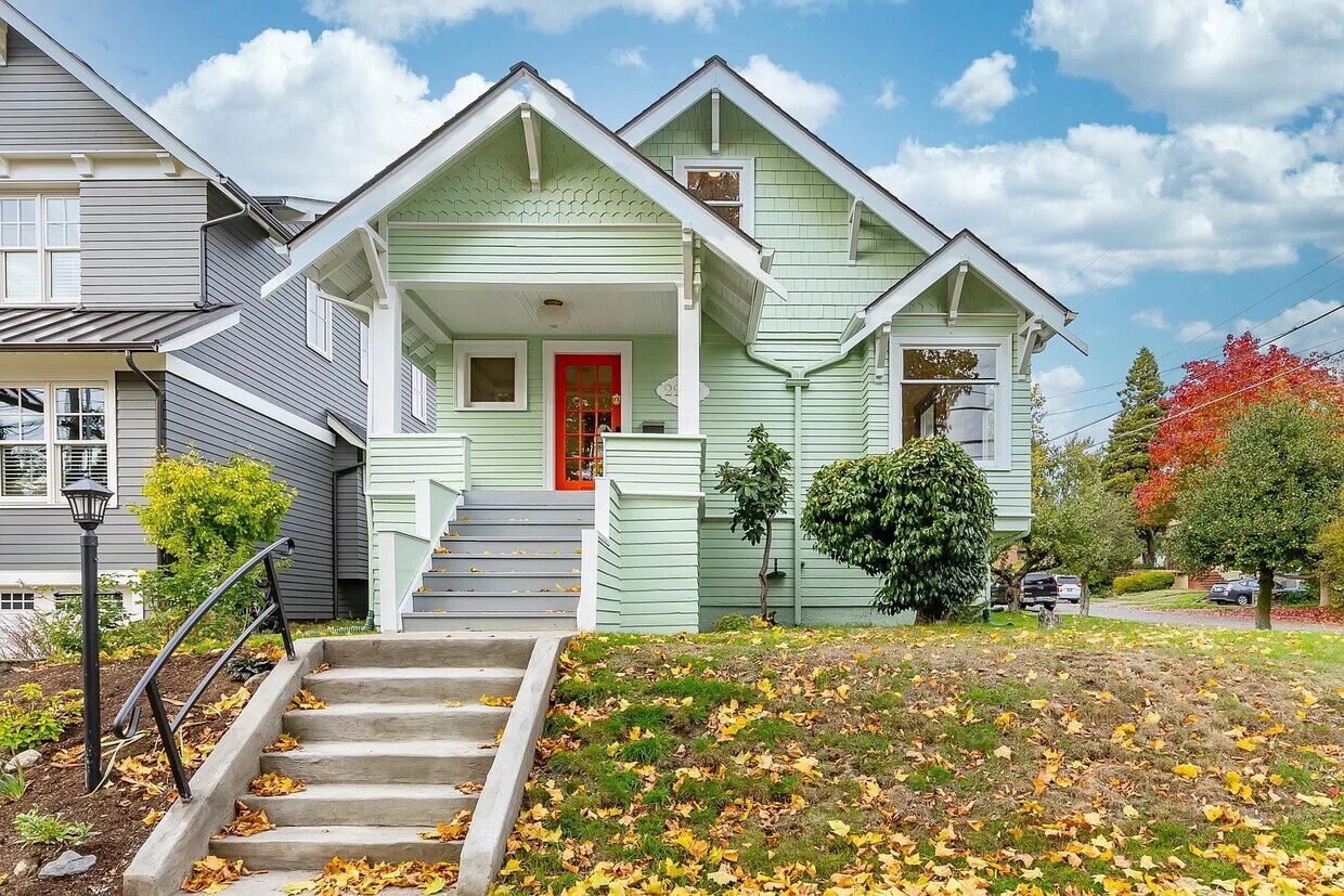 Primary Photo - 2220 N 46th St