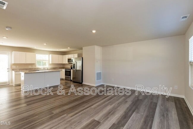 Building Photo - 152 Bird Dog Dr