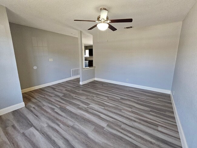 Building Photo - Single Family Home in San Antonio