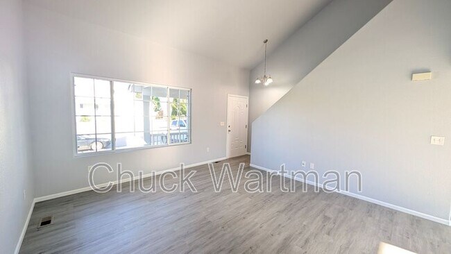 Building Photo - 213 Audubon Dr