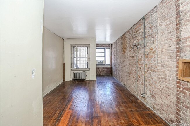 Building Photo - 363 3rd Ave