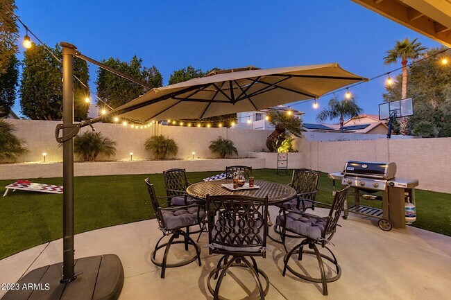 Foto del edificio - 9304 E Hillery Way
