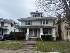 Building Photo - 220 Rockwood Ave