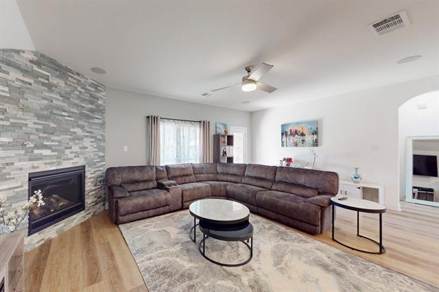 Building Photo - 6112 Whale rock court