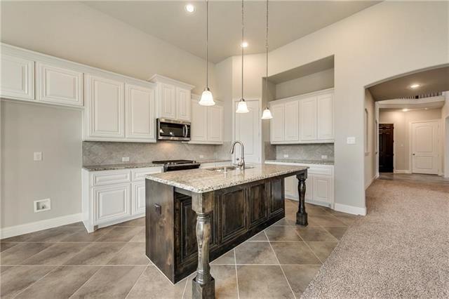 Building Photo - 305 Featherstone Dr