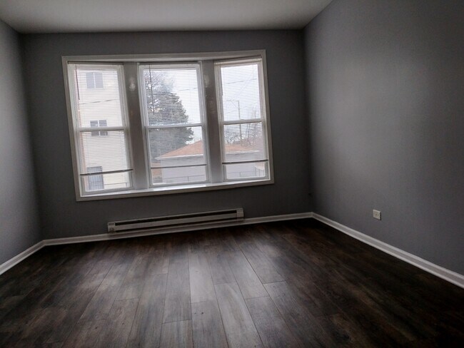 Foto del edificio - 6601 S Green St