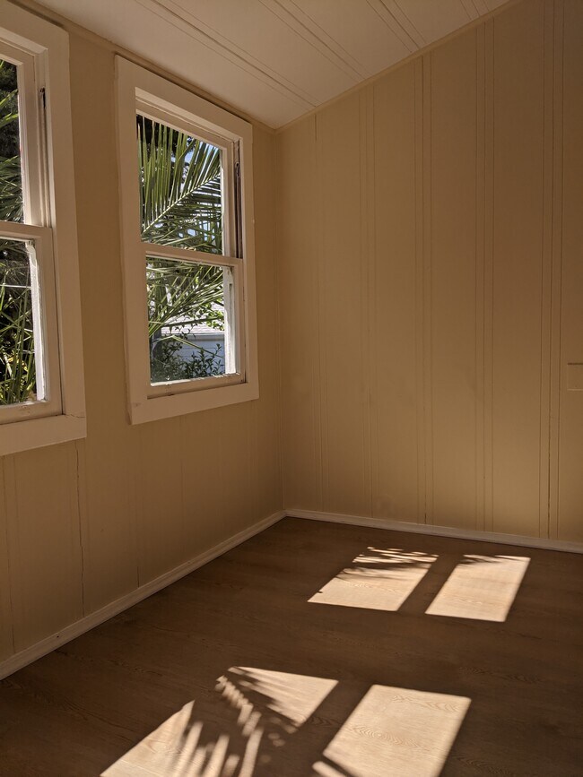 Sunroom - 540A Noe St