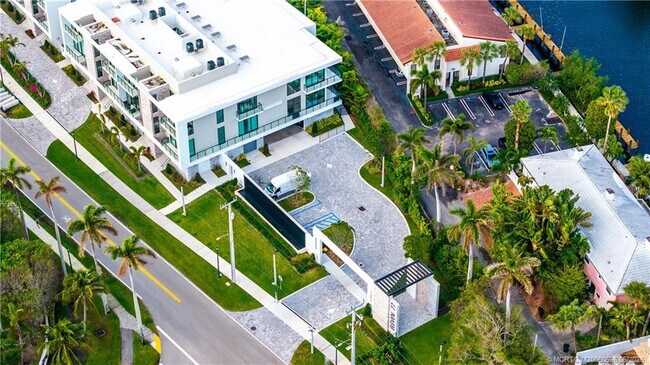 Building Photo - 1177 George Bush Blvd