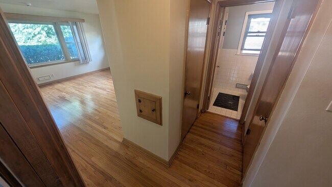 Foto del edificio - 5240 N Mohawk Ave