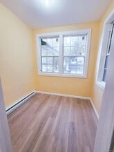 Building Photo - 8 Cottage St