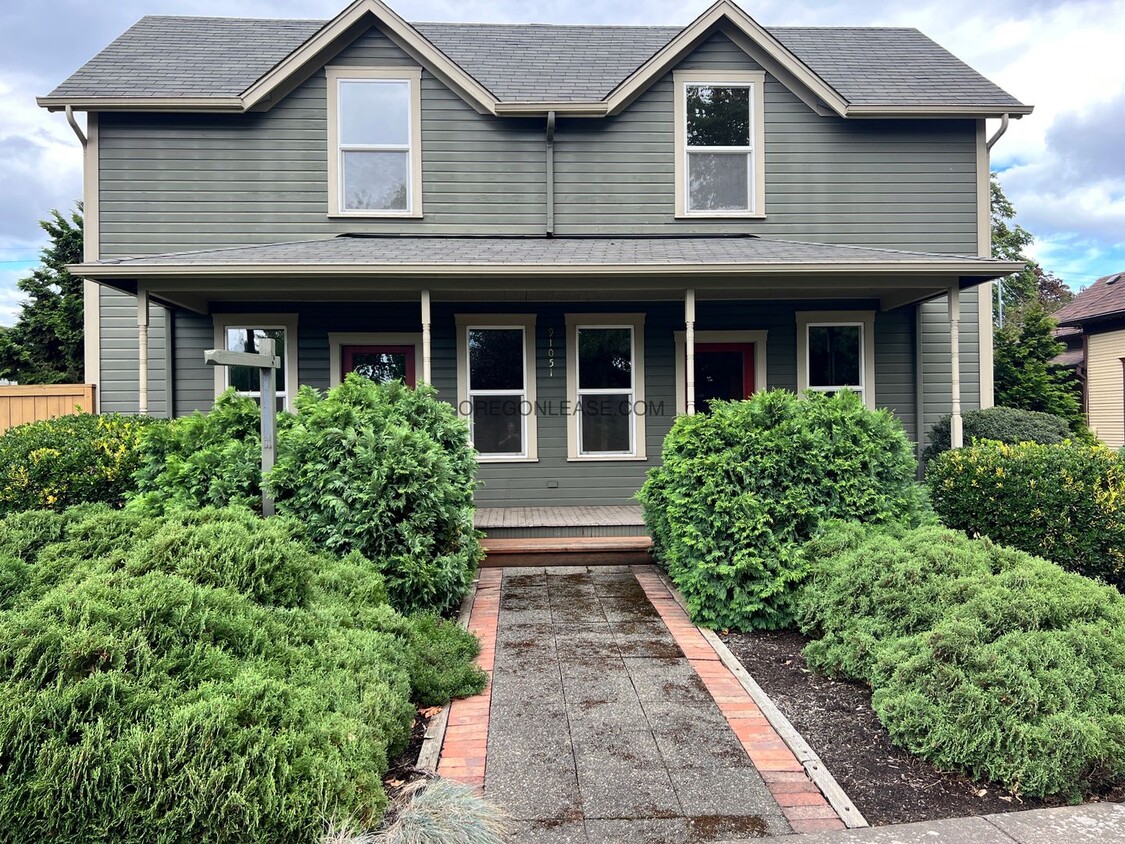 91051 S Willamette St Unit 91051 S Willamette St, Coburg, OR 97408 Room for Rent in Coburg, OR