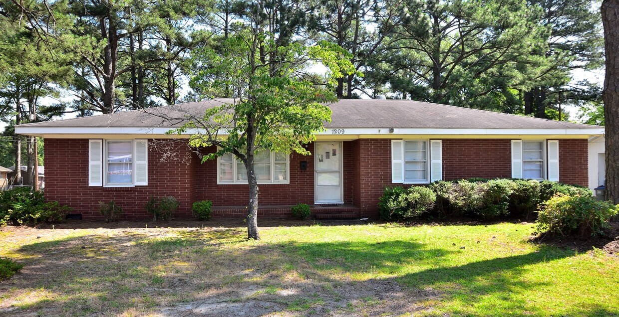 Foto principal - 1209 York St