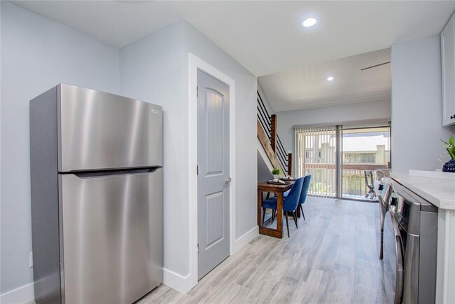 Foto del edificio - 12900 Walden Rd