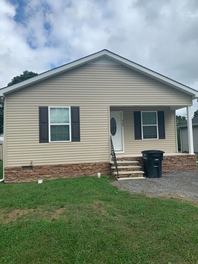 Foto principal - Conveniently Located Home Near Downtown Tu...