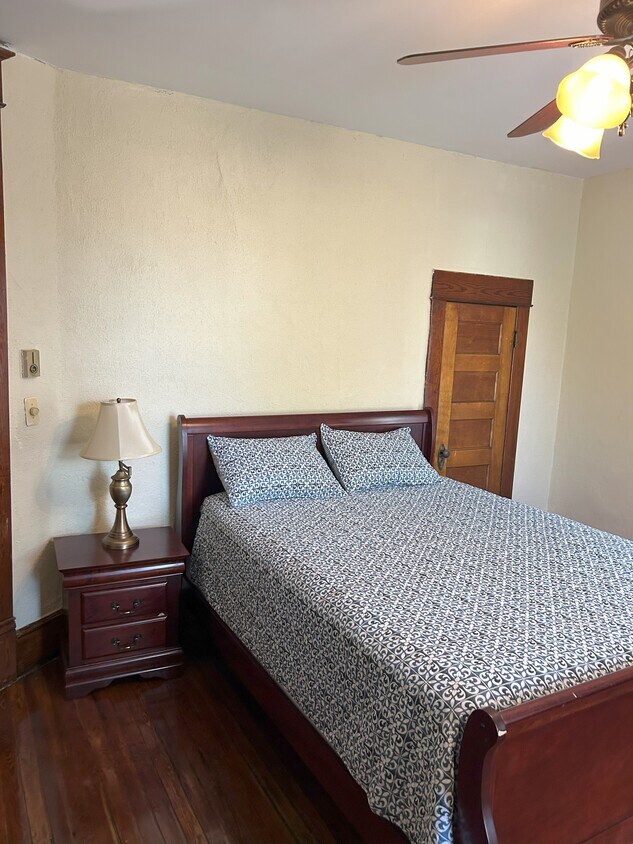 Foto principal - 440 Mountain Ave SW