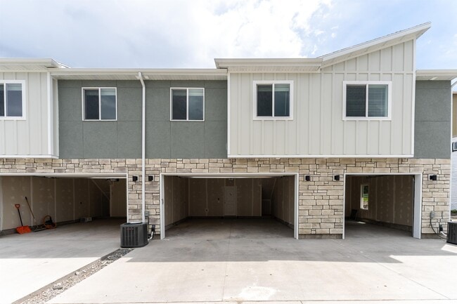 Building Photo - 1914 S 1280 W