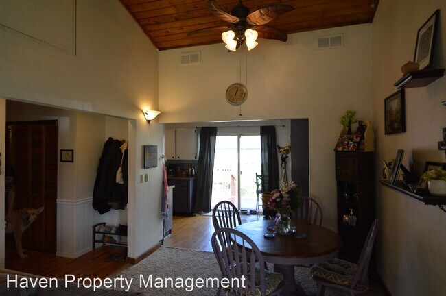 Foto del edificio - 3 br, 1.5 bath House - 821 East 50th Street