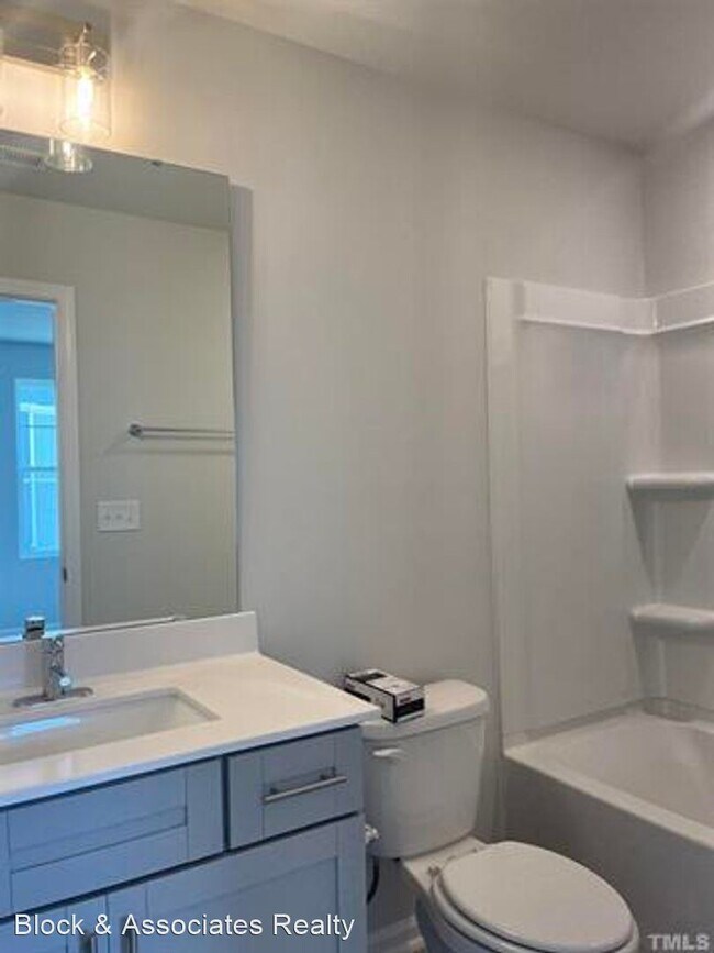 Building Photo - 3 br, 3.5 bath House - 608 Gimari Drive