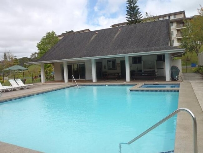 Building Photo - Streamside At Launani Valley - 2 Bdrm 2 Bath 2 Parking - Available Now!