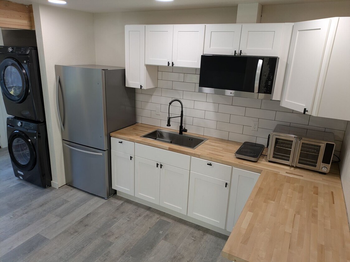 Foto principal - 304 N Jefferson St