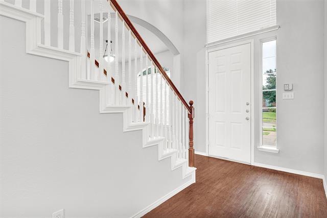 Building Photo - 3704 Kimble Dr