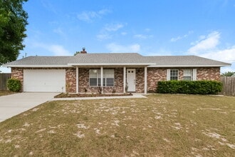 Building Photo - 7219 Brown Fox Run