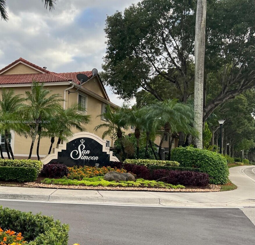 3707 San Simeon Cir, Weston, FL 33331 Townhome Rentals in Weston FL