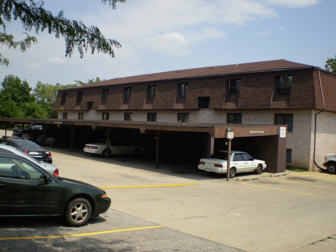 Primary Photo - East Building