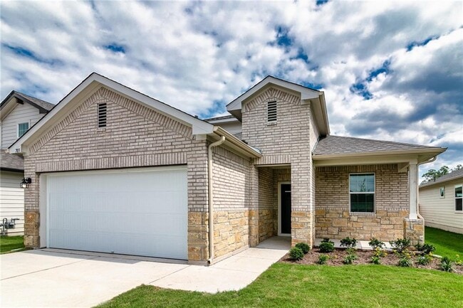Building Photo - 703 Bluffview Dr.