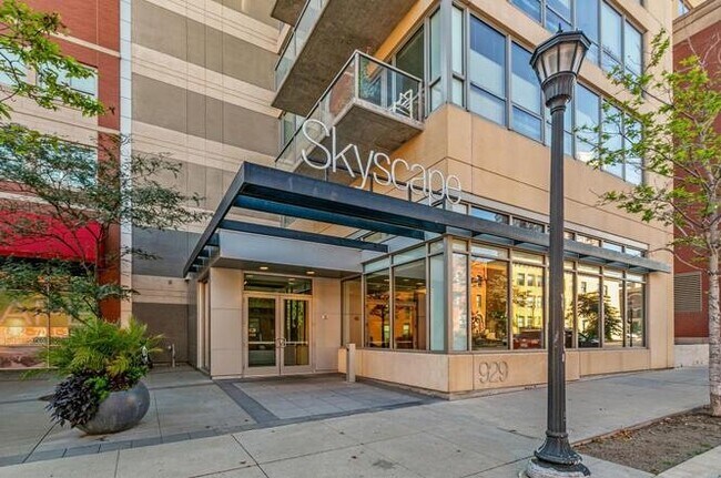 Foto del edificio - 929 Portland Ave S