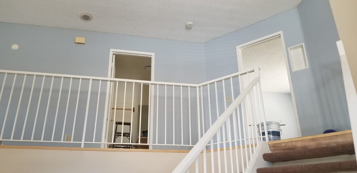 Foto del edificio - 660 Woodcrest Dr