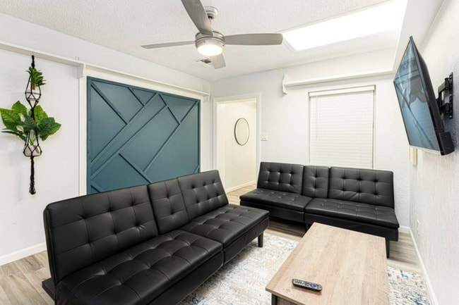 Photo - 1214 N Pine Hills Rd Apartment