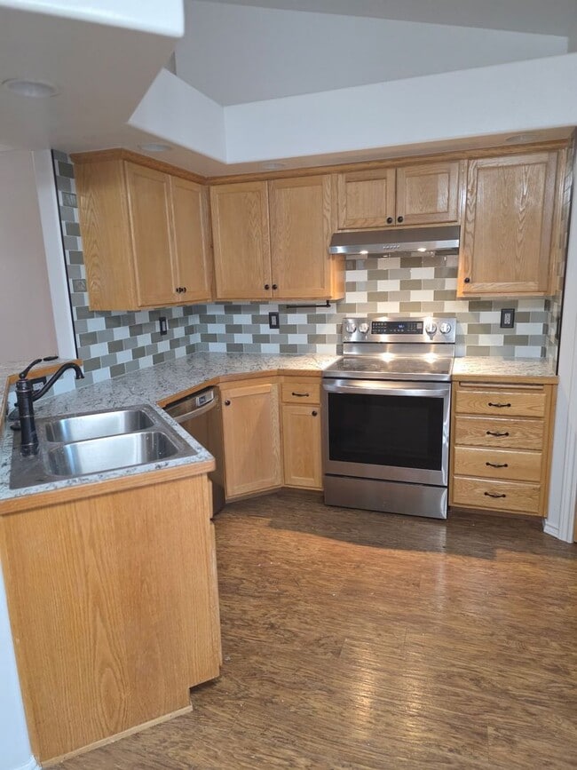 Building Photo - 18238 Royal Way